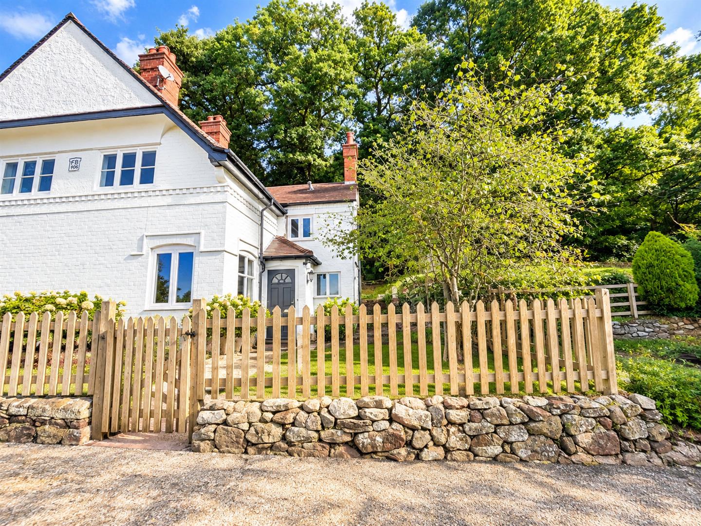 2 Hillside, Shrewsbury, SY4 3LQ To Let